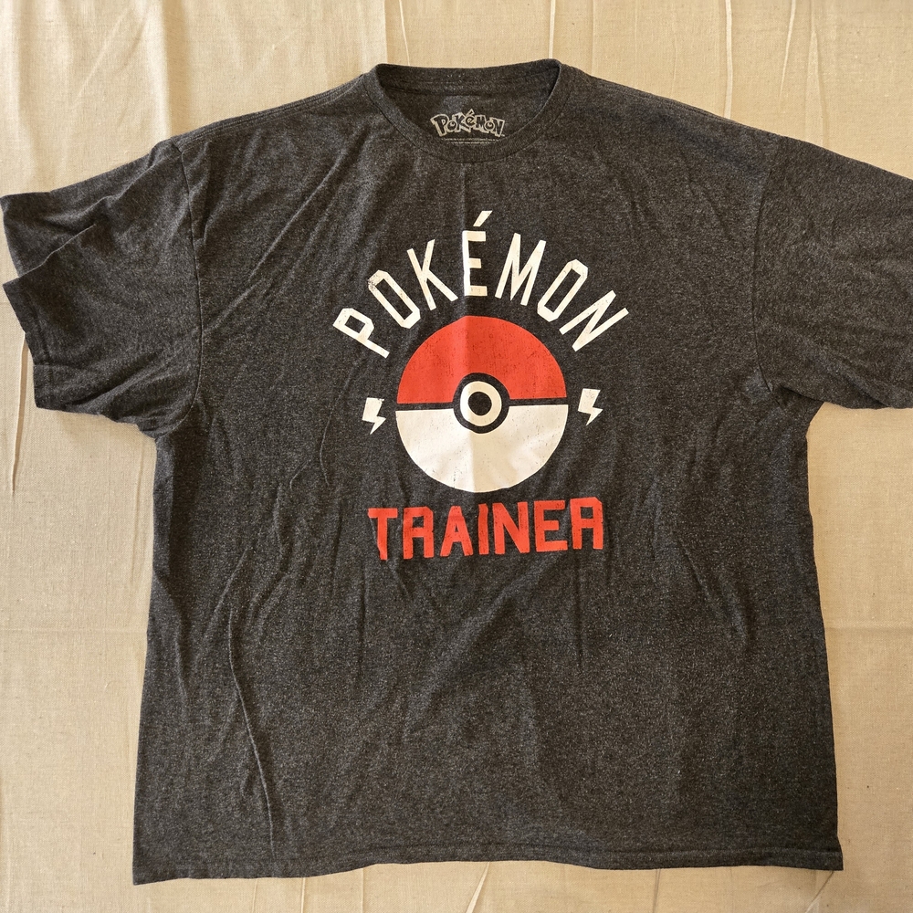 Pokemon Trainer Graphic T-Shirt Men's 2XL Charcoal Gray